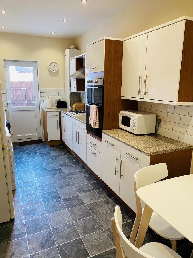 Light And Spacious Highcross Apartment Poulton-le-Fylde المظهر الخارجي الصورة