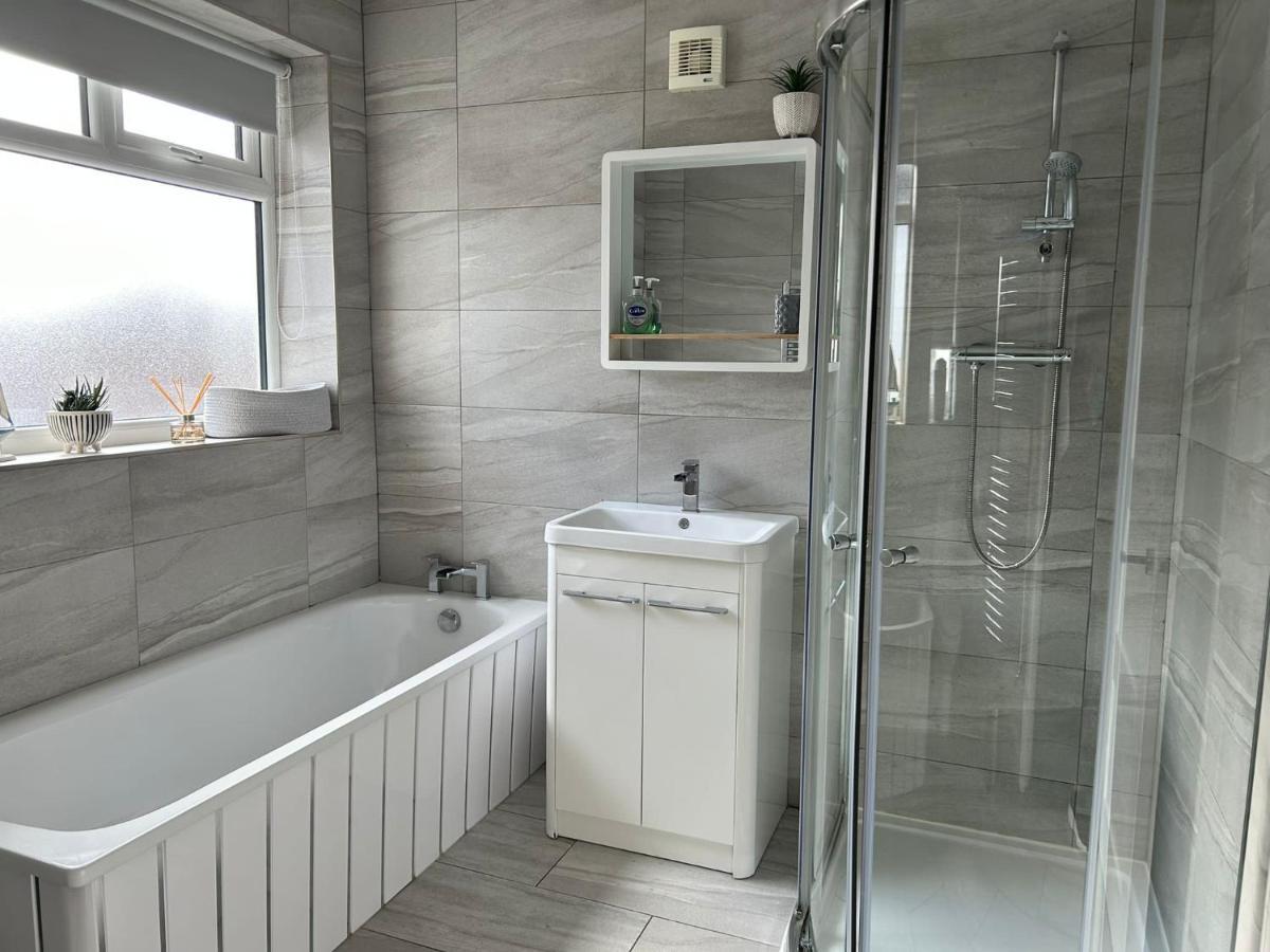 Light And Spacious Highcross Apartment Poulton-le-Fylde المظهر الخارجي الصورة
