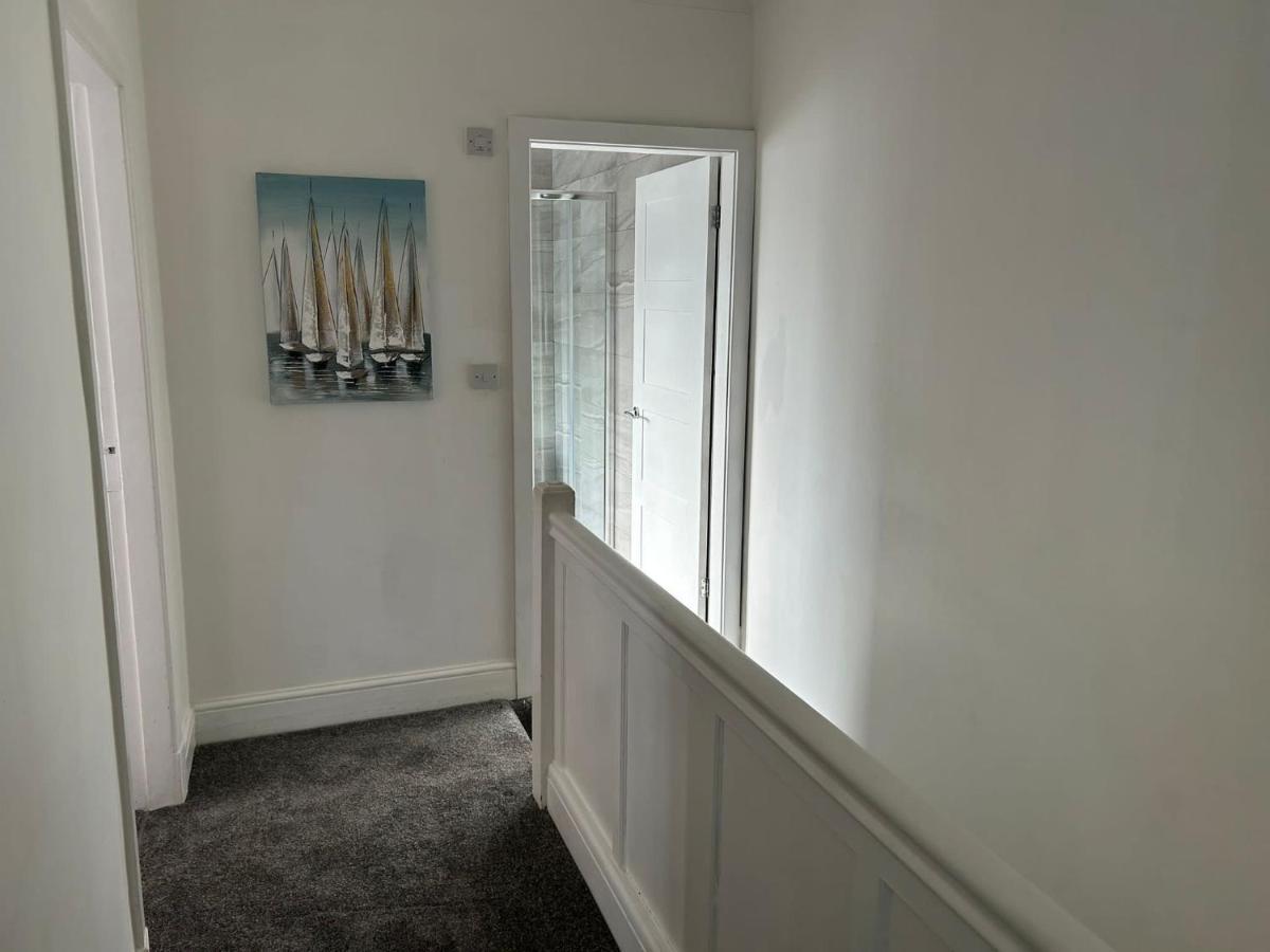 Light And Spacious Highcross Apartment Poulton-le-Fylde المظهر الخارجي الصورة