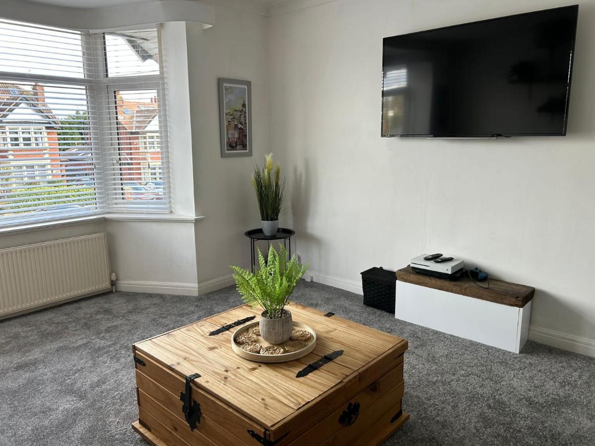 Light And Spacious Highcross Apartment Poulton-le-Fylde المظهر الخارجي الصورة