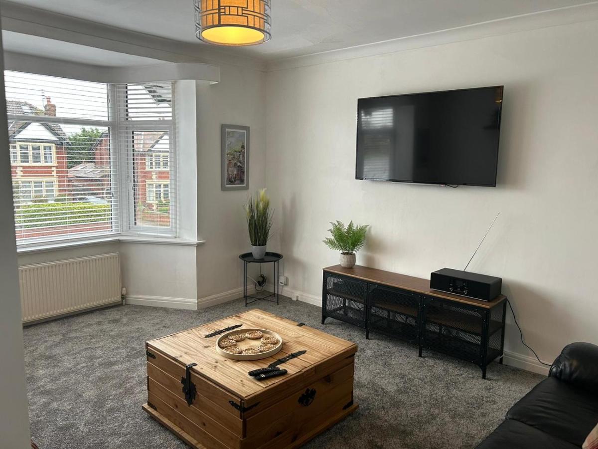 Light And Spacious Highcross Apartment Poulton-le-Fylde المظهر الخارجي الصورة