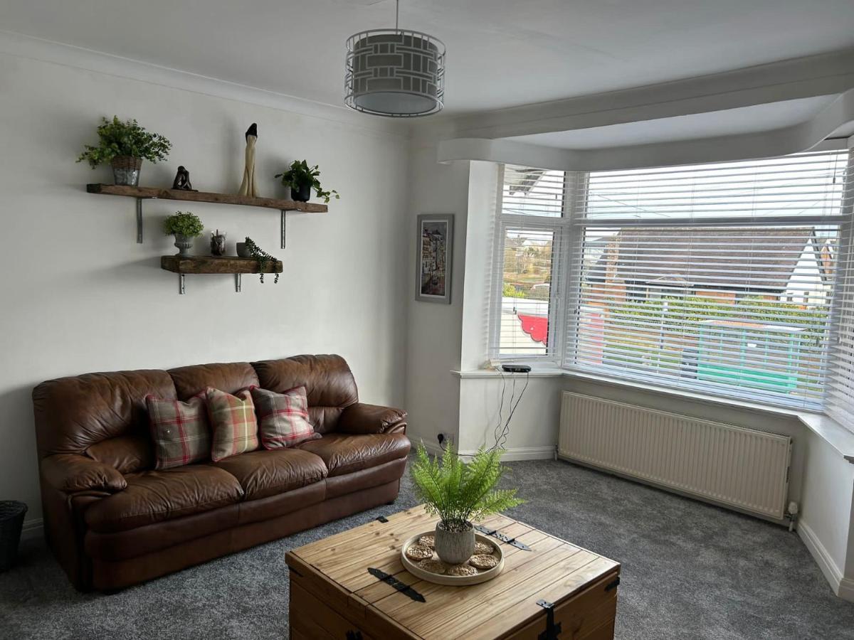 Light And Spacious Highcross Apartment Poulton-le-Fylde المظهر الخارجي الصورة